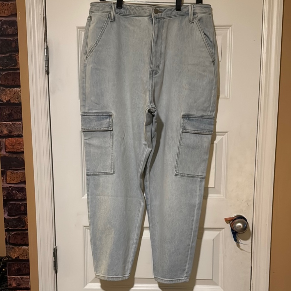 True Craft | Women’s Cargo | Relaxed Jeans